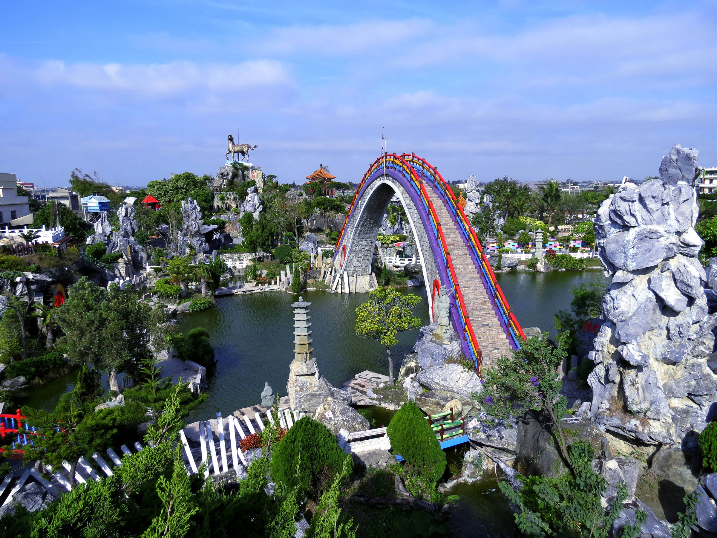 彩虹摩天大橋