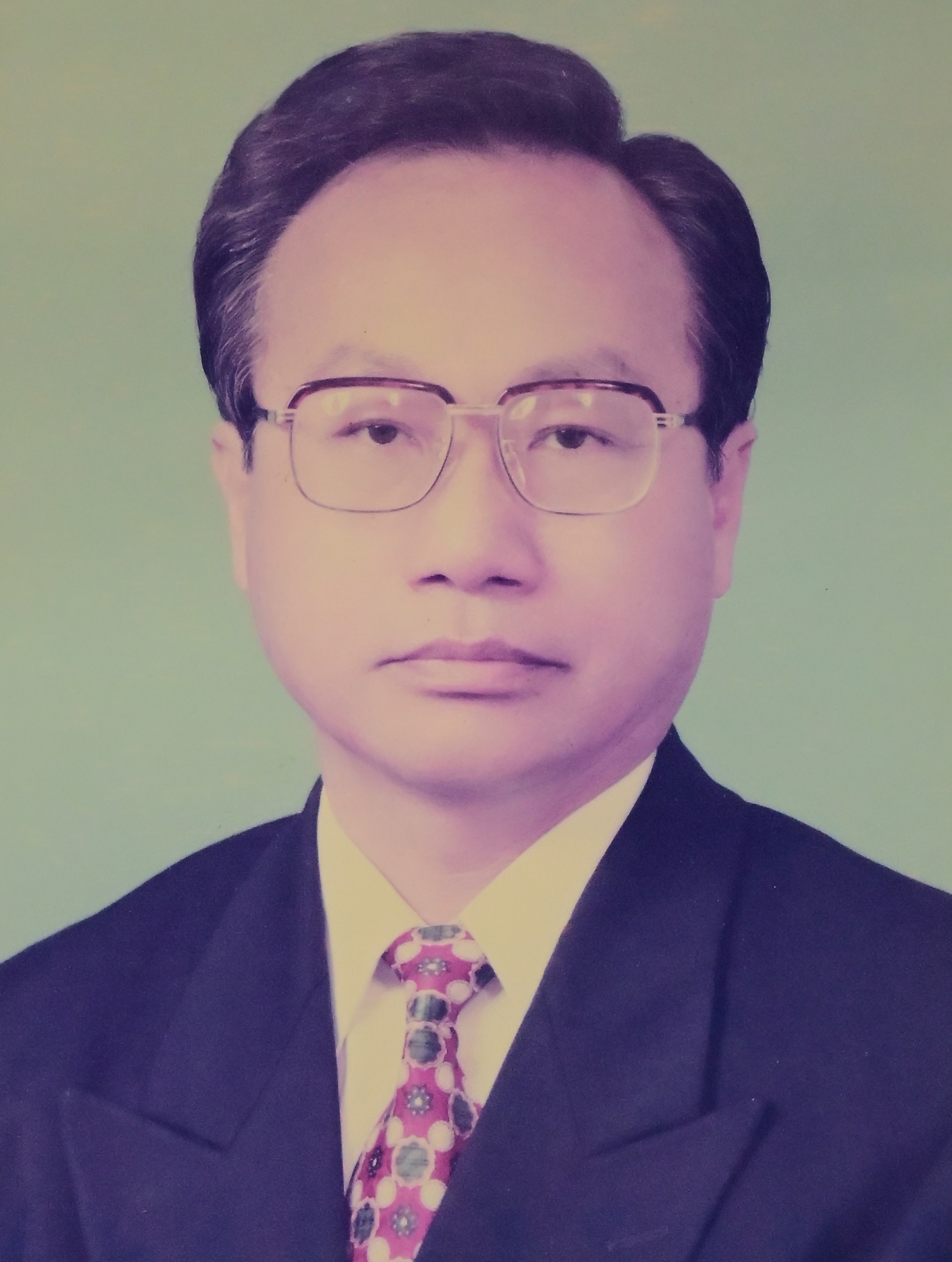 歷屆主任委員陳振森